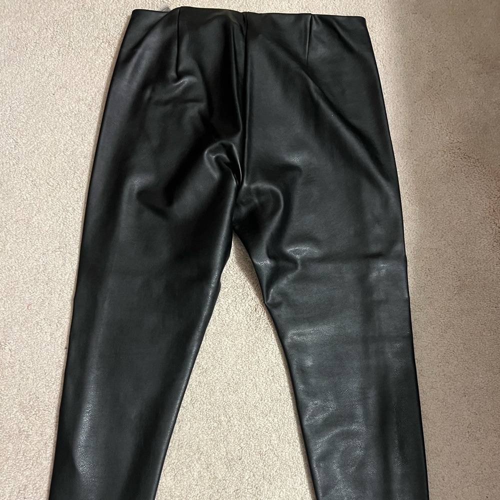 NWOT Banana Republic Vegan Leather Devon Legging Pants 8 Petite - Picture 2 of 8